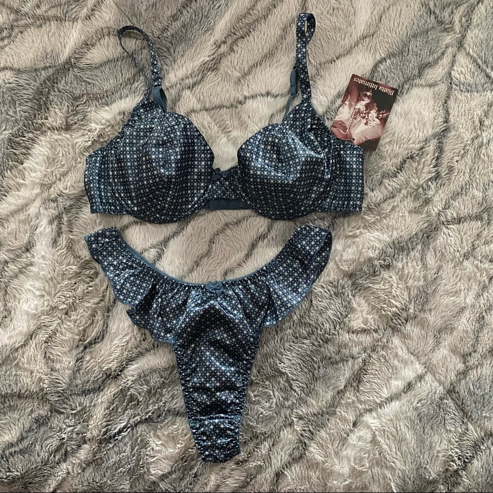 2 piece Bra/Thong Blue/White NWT
